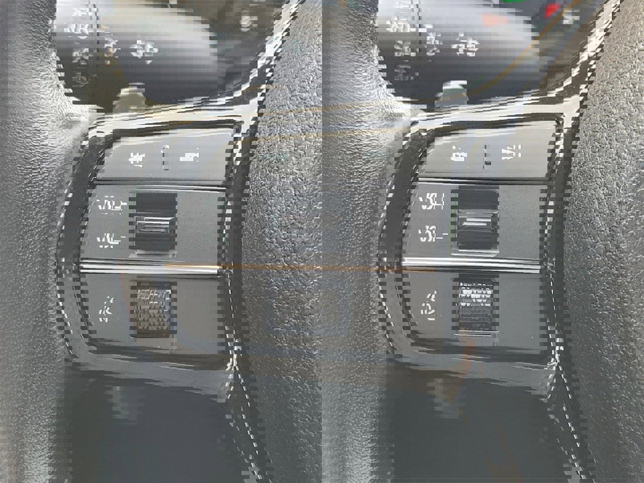 Used 2023 Honda Accord Touring image 27