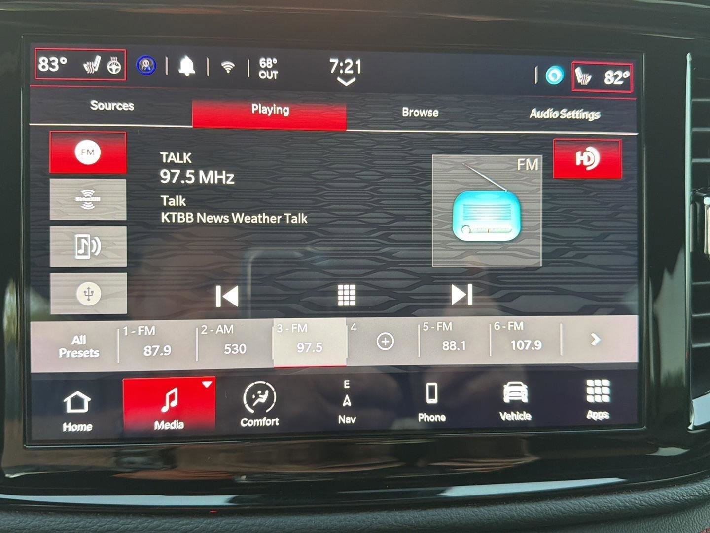 Used 2024 Dodge Durango GT image 9