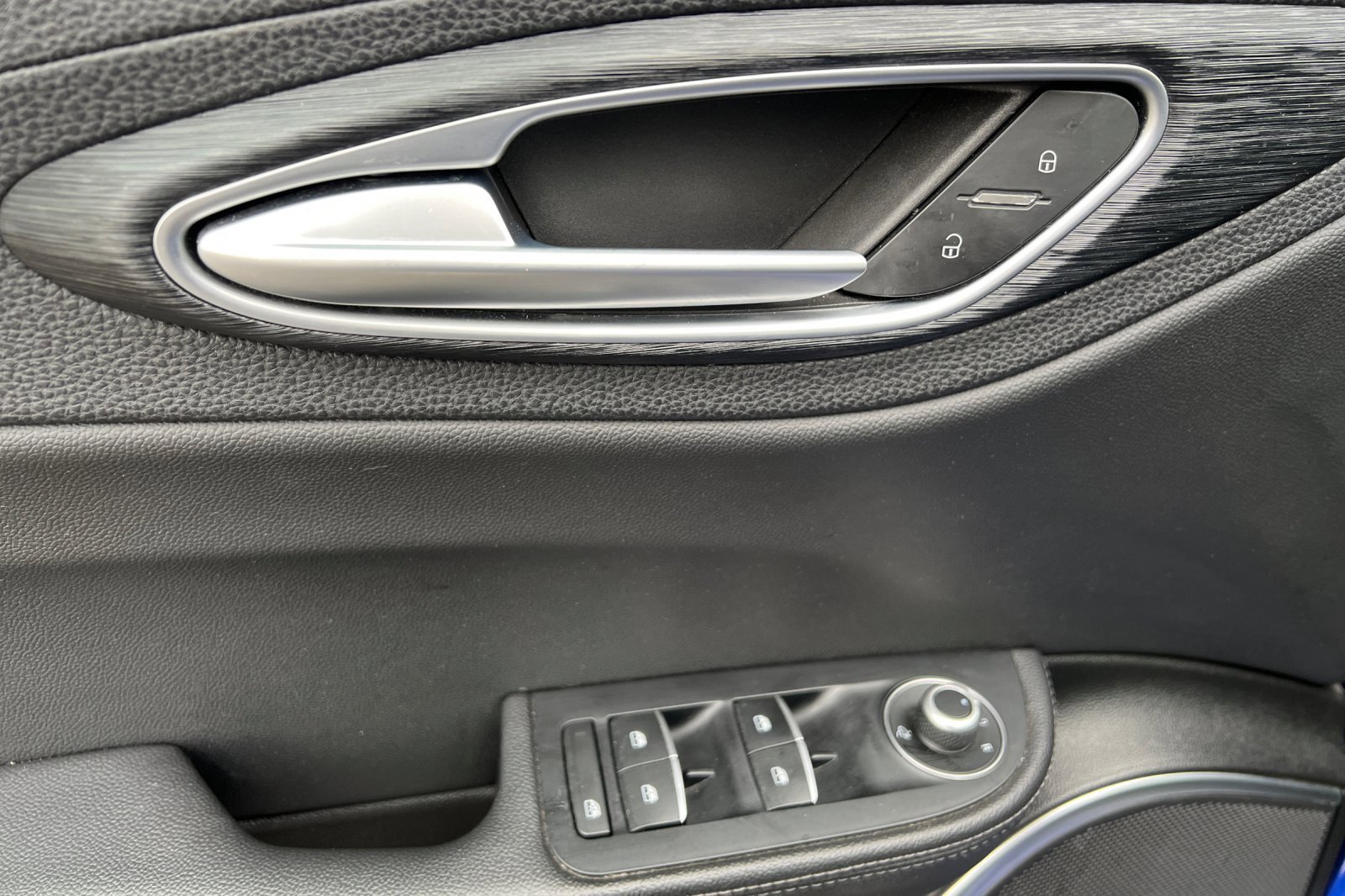 Used 2022 Alfa Romeo Giulia Sprint image 12