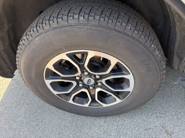 Used 2024 Ford Expedition XLT AWD/4WD image 12