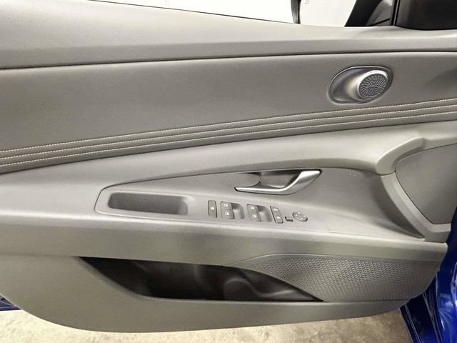 Certified 2025 Hyundai Elantra Sport FWD image 13