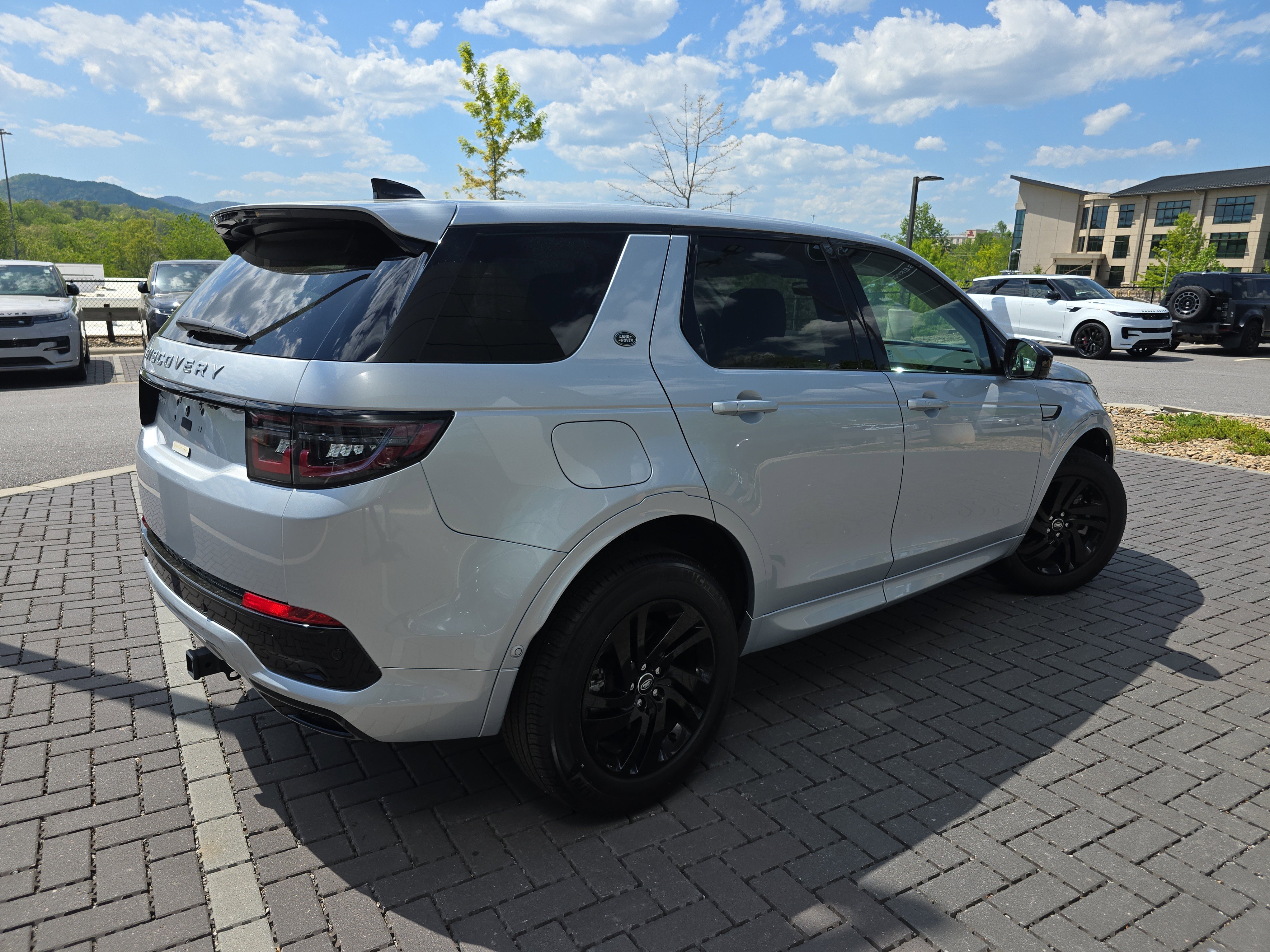 Certified 2025 Land Rover Discovery Sport S AWD/4WD image 5