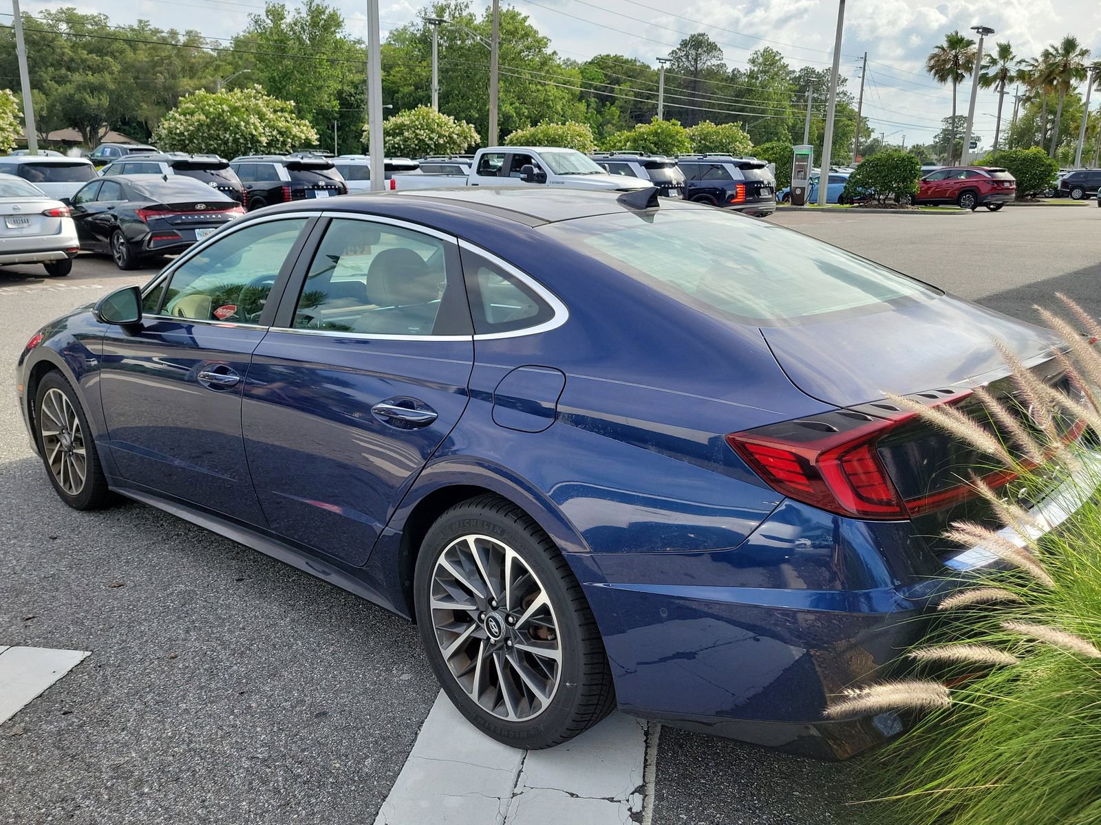Used 2020 Hyundai Sonata Limited FWD image 6