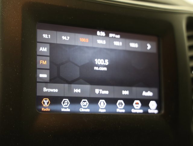 Used 2019 Jeep Cherokee Latitude Plus image 5