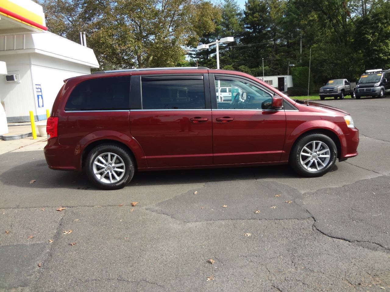 Used 2020 Dodge Grand Caravan SXT FWD image 5