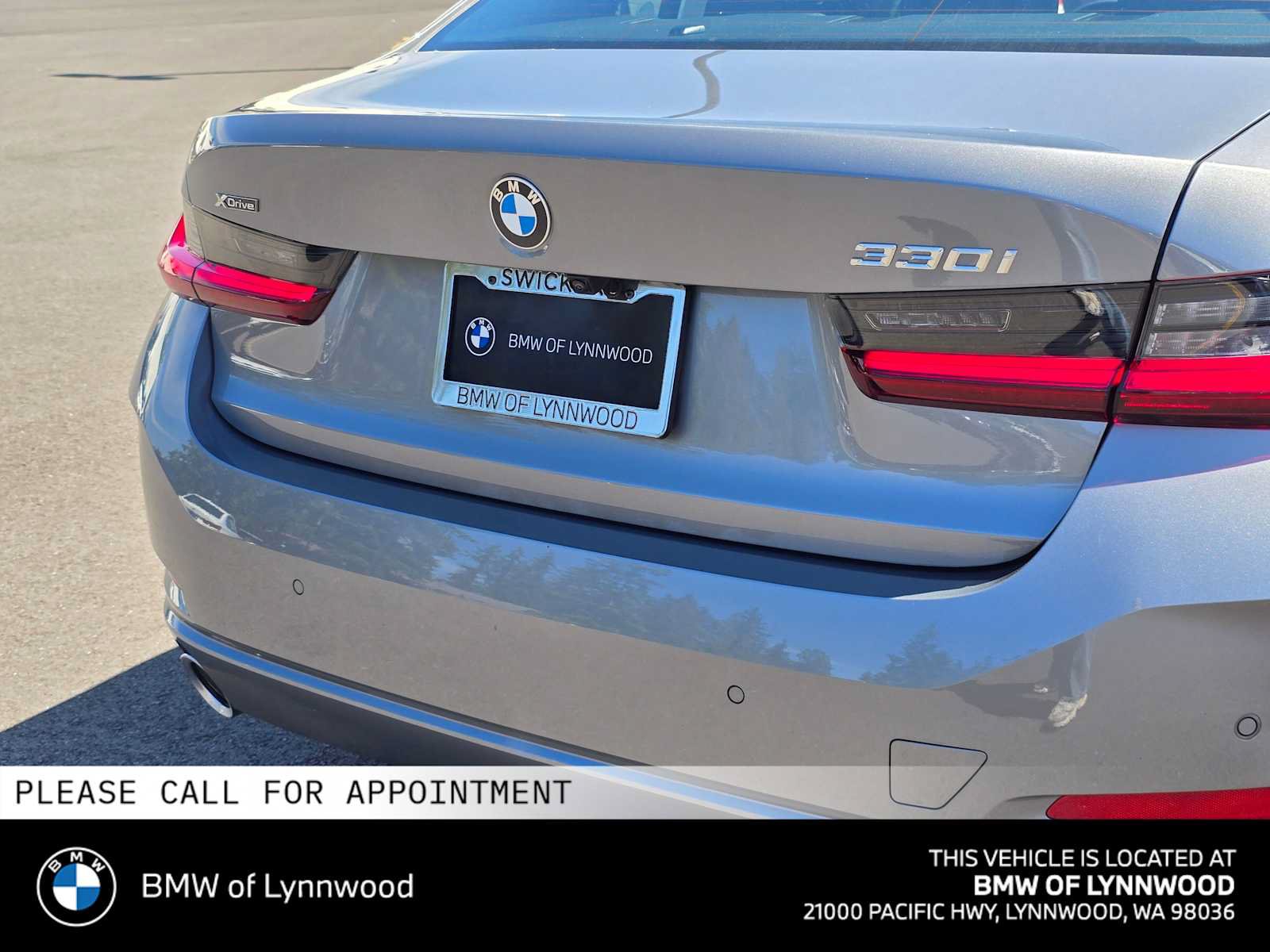New 2026 BMW 330i xDrive Sedan w/ Convenience Package AWD/4WD image 13
