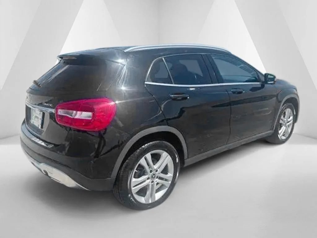 Used 2021 Mercedes-Benz GLA 250 4MATIC image 3