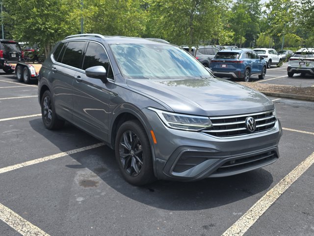Used 2024 Volkswagen Tiguan SE FWD video 3