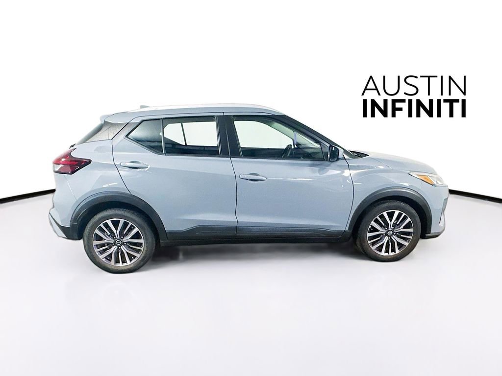 Used 2021 Nissan Kicks SV FWD image 8