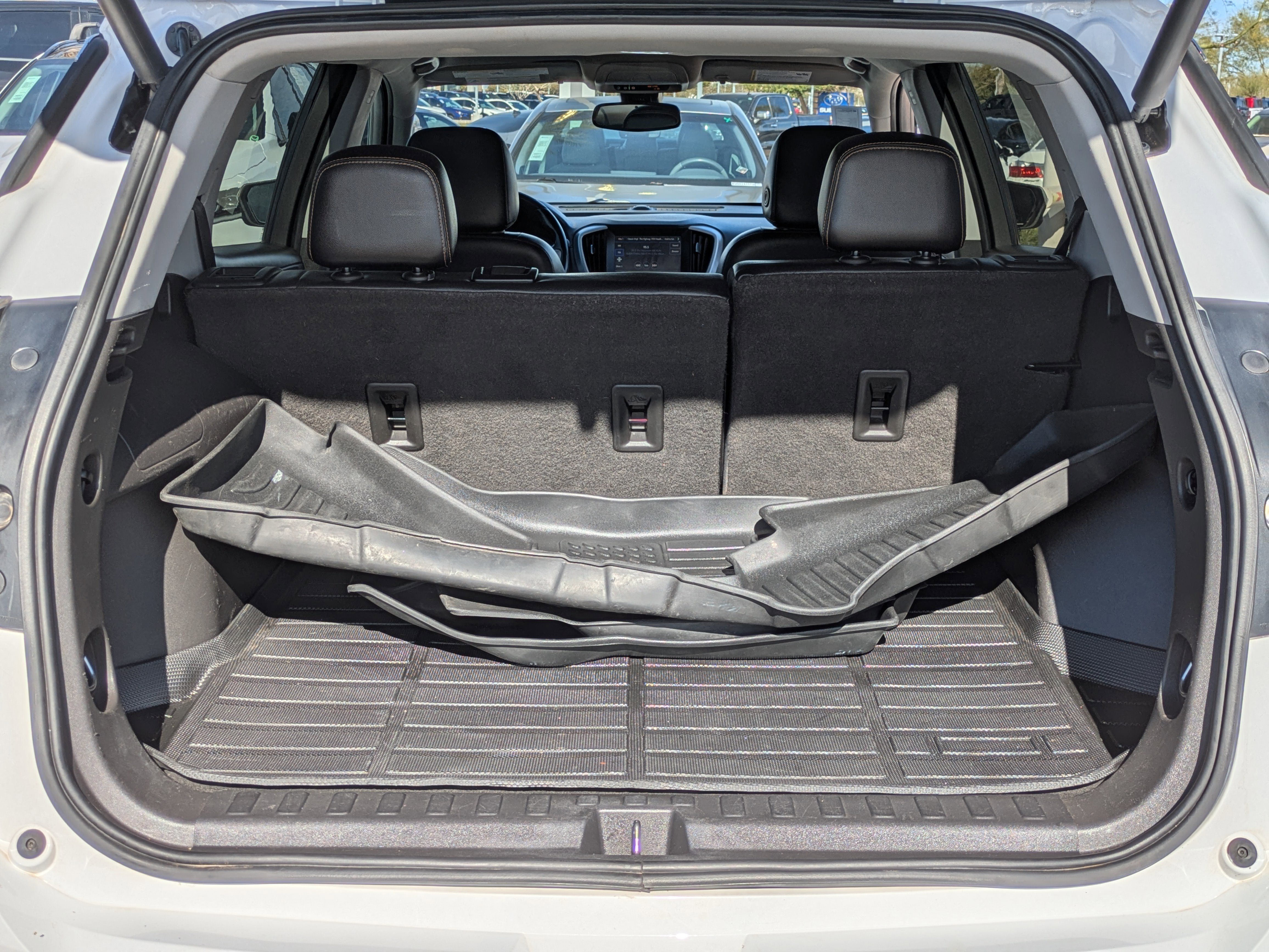 Used 2021 GMC Terrain SLT image 14