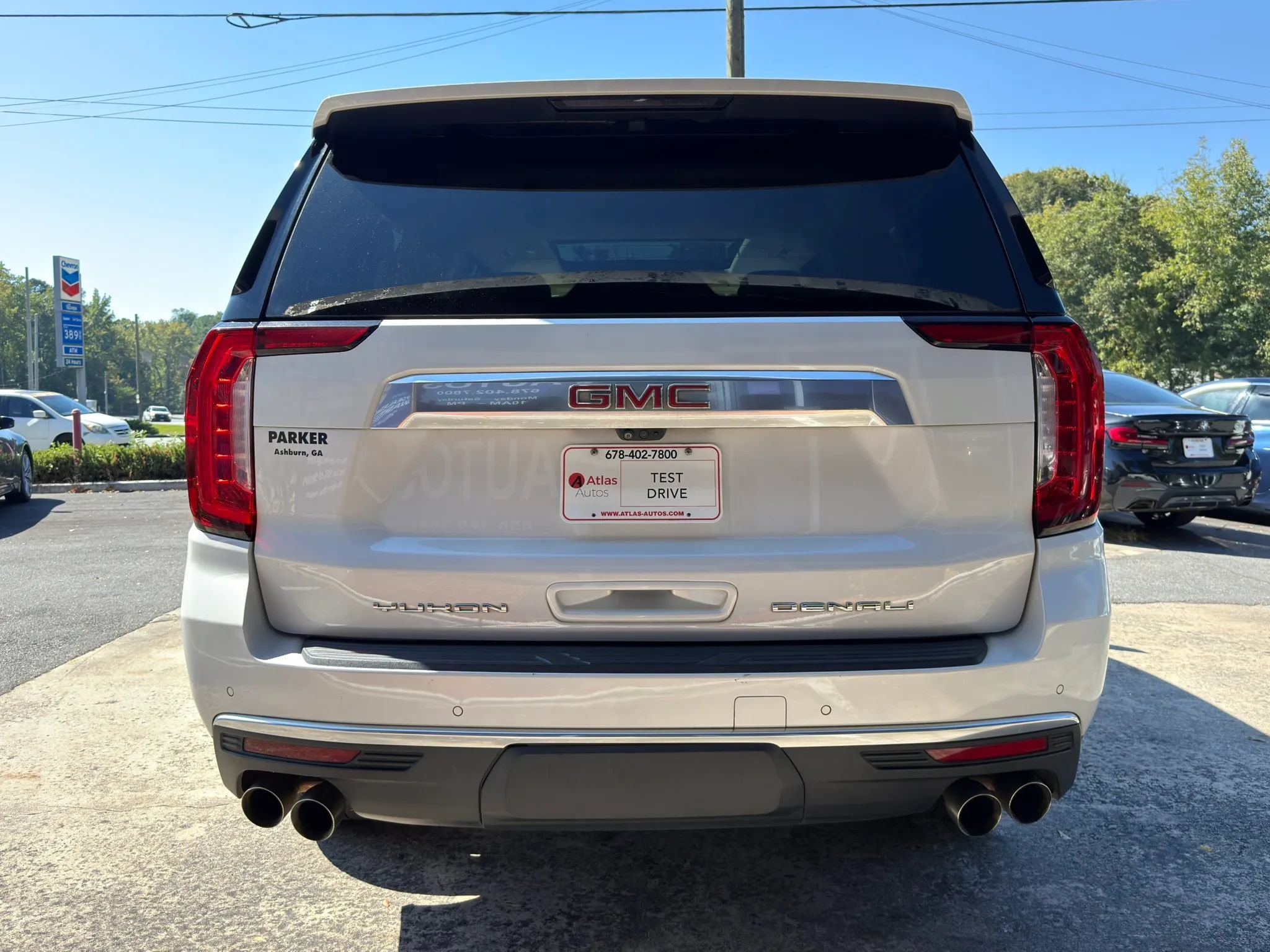 Used 2021 GMC Yukon XL Denali w/ Denali Premium Package RWD image 8
