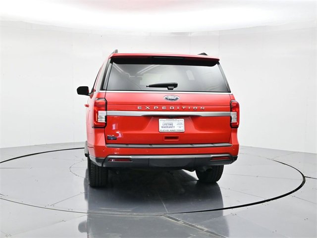 Used 2024 Ford Expedition XLT image 8
