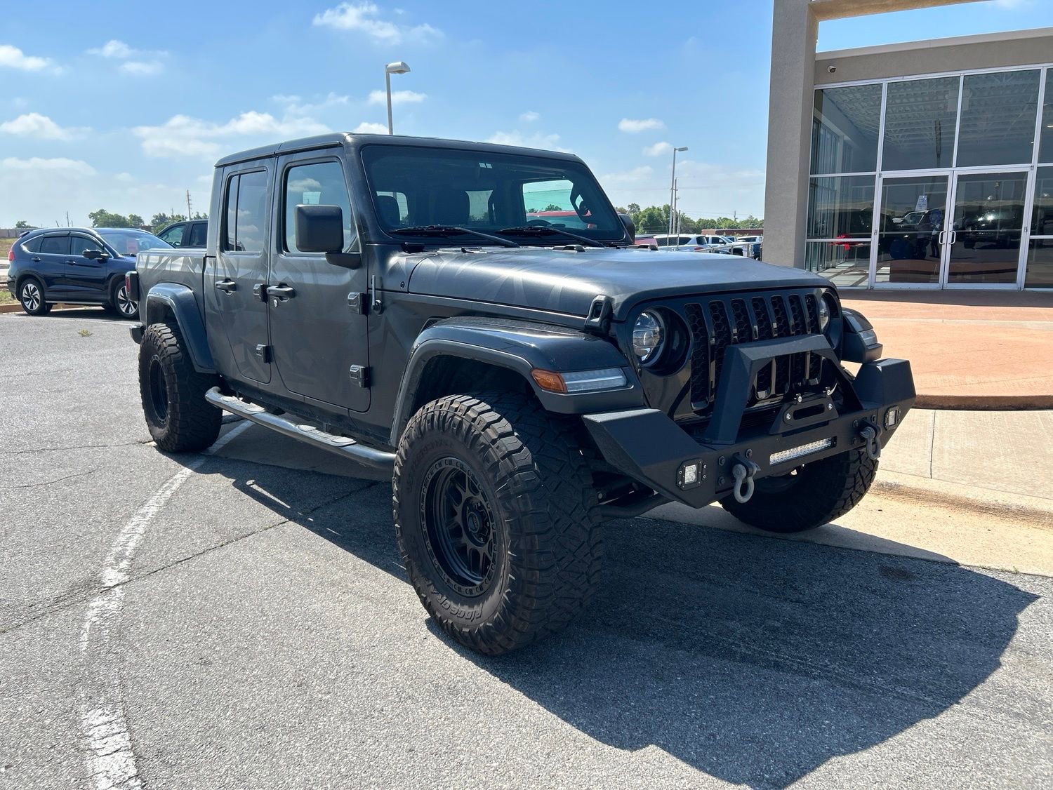 Used 2022 Jeep Gladiator Sport AWD/4WD image 3