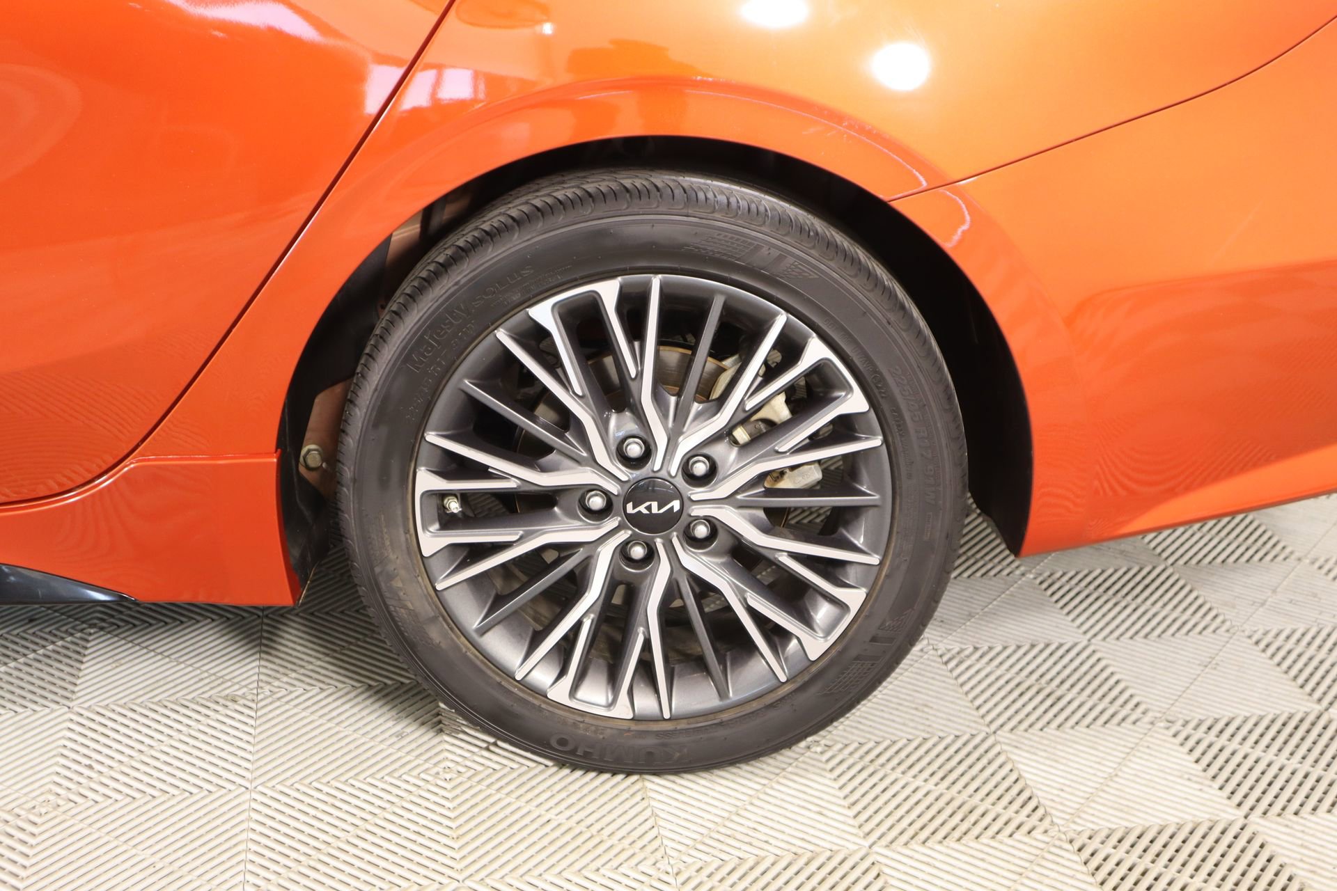 Used 2023 Kia Forte GT-Line w/ GT-Line Premium Package image 19