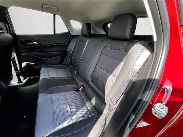 Certified 2025 Chevrolet Trax LT w/ Driver Confidence Package image 28