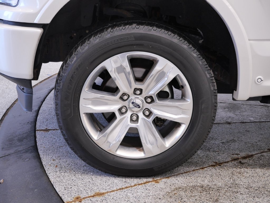 Used 2019 Ford F150 Platinum w/ Equipment Group 701A Luxury AWD/4WD image 9