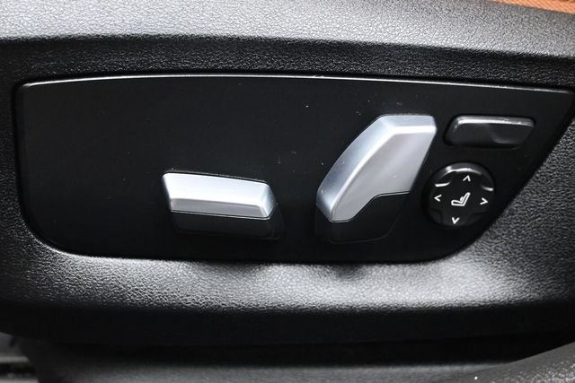 Used 2022 BMW 530i w/ M Sport Package RWD image 8