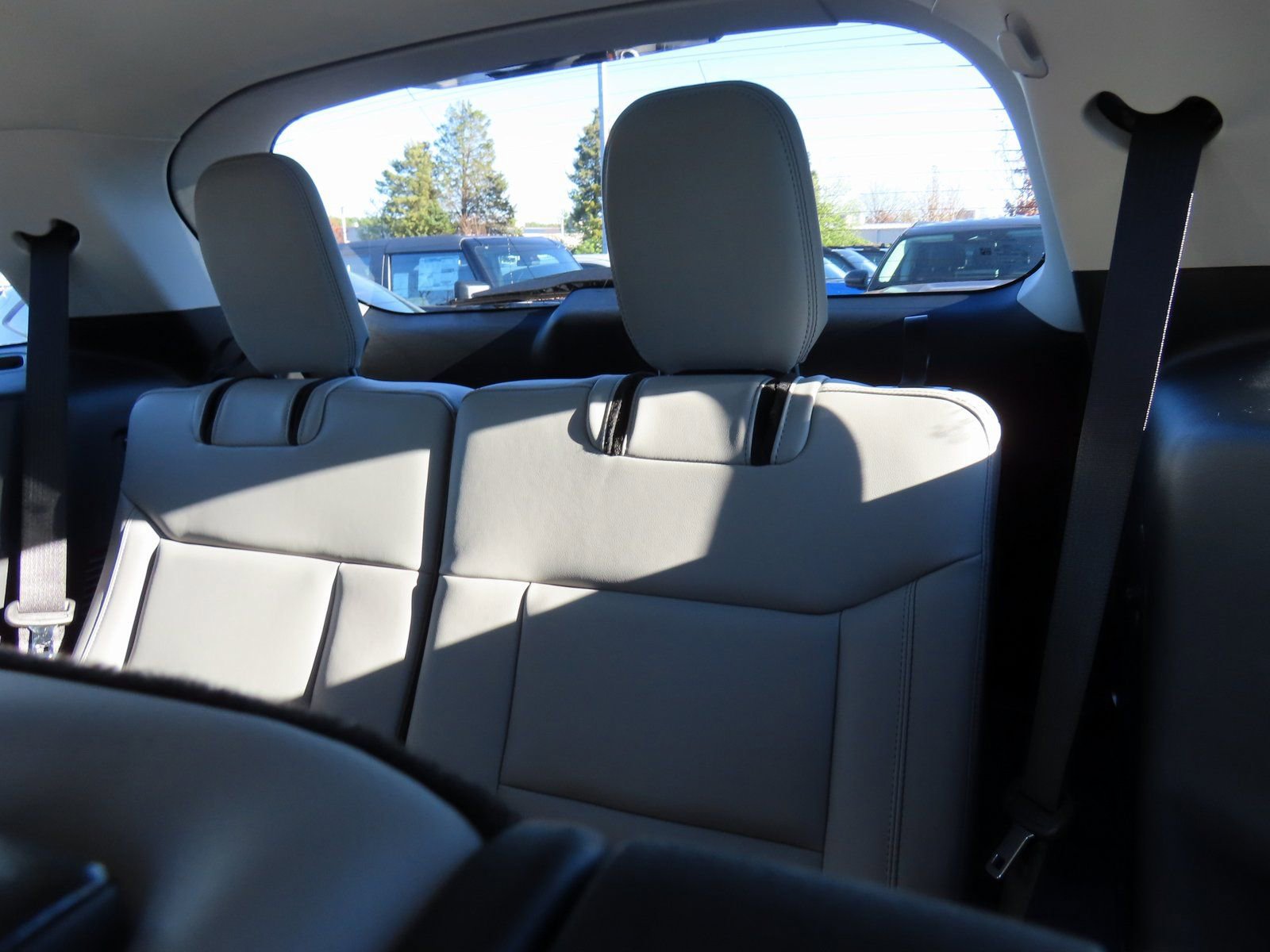 New 2026 Ford Explorer Active w/ Active Comfort Package image 15