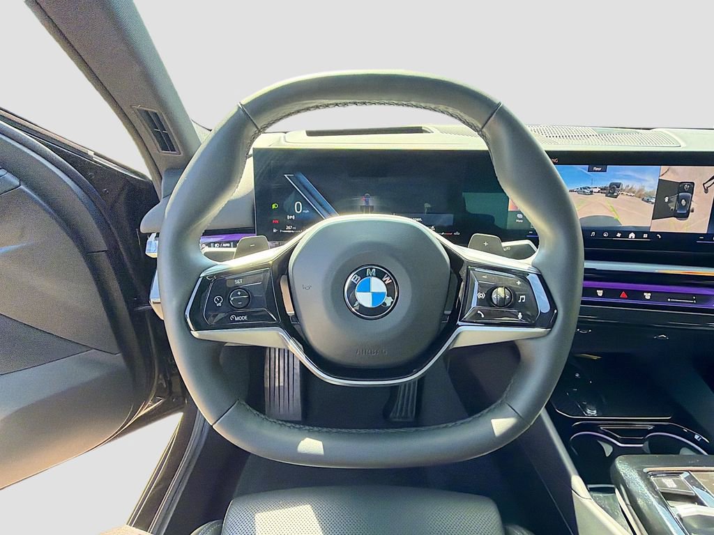 Used 2025 BMW 540i xDrive image 39