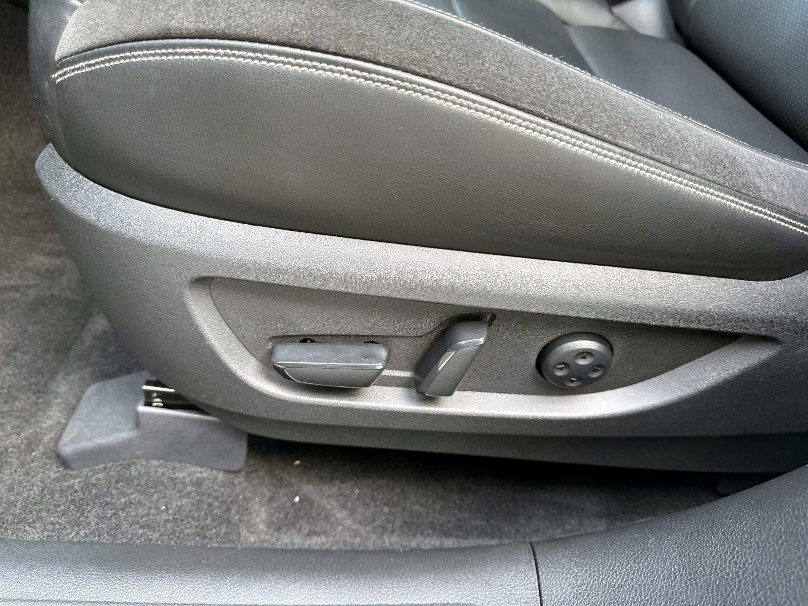 Certified 2022 INFINITI QX50 Sensory image 10