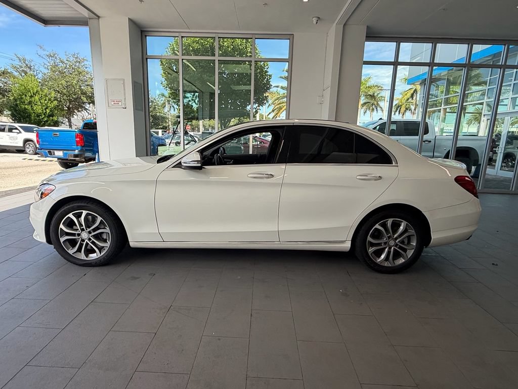 Used 2016 Mercedes-Benz C 300 4MATIC Sedan image 3