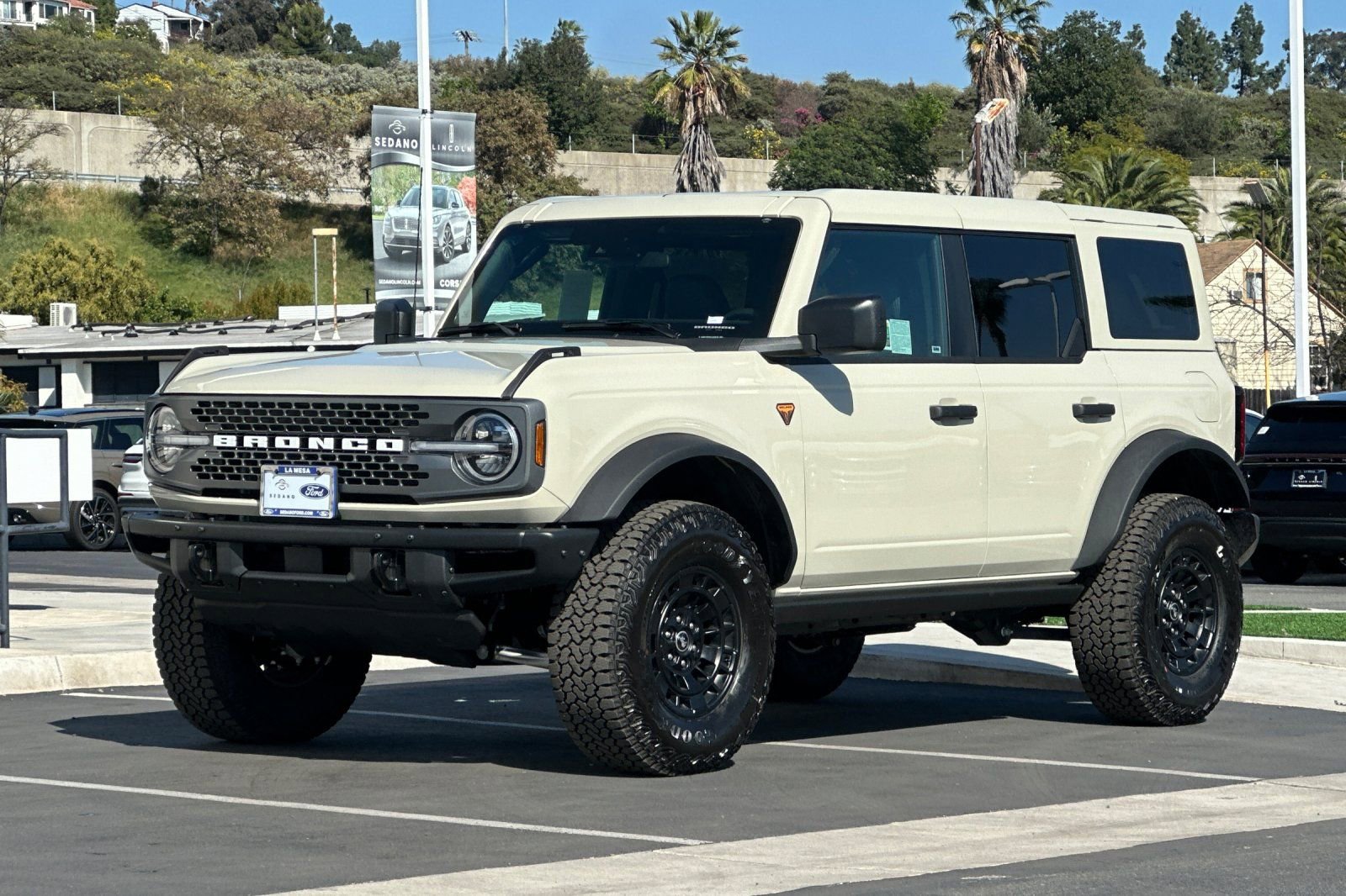 New 2026 Ford Bronco Badlands w/ Sasquatch Package image 7