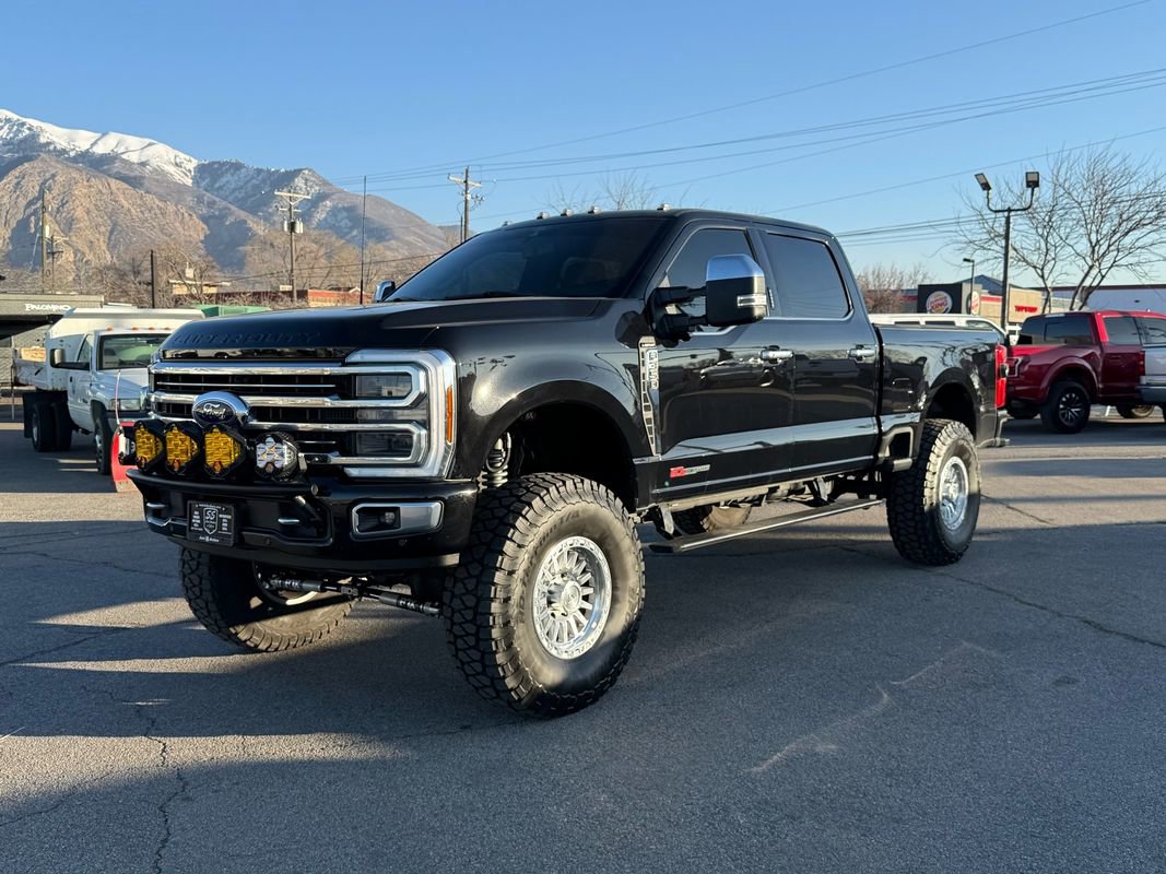 Used 2024 Ford F350 Limited w/ FX4 Off-Road Package image 2