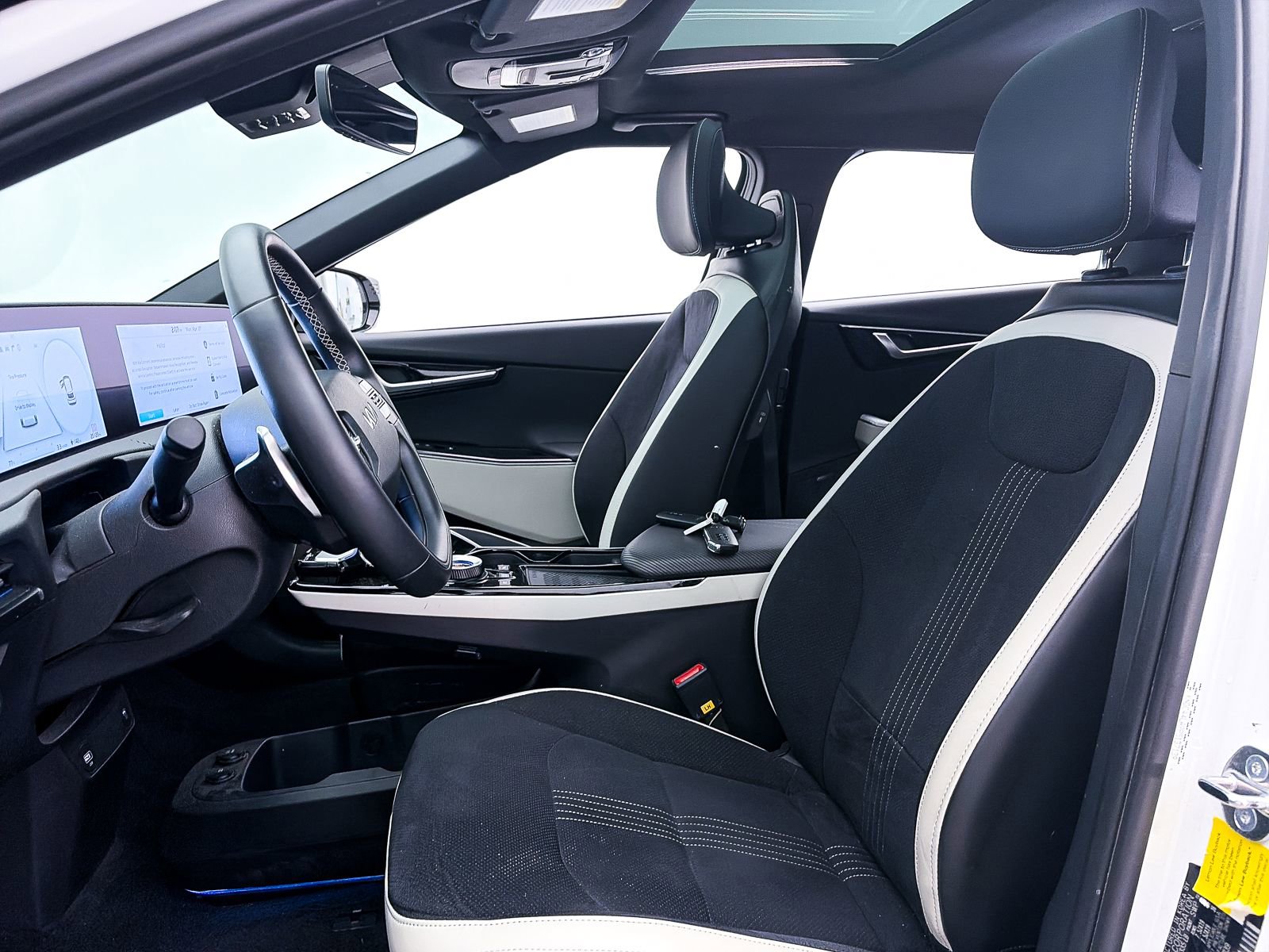 Used 2023 Kia EV6 GT-Line w/ GT-Line Suede Seat Package RWD image 21