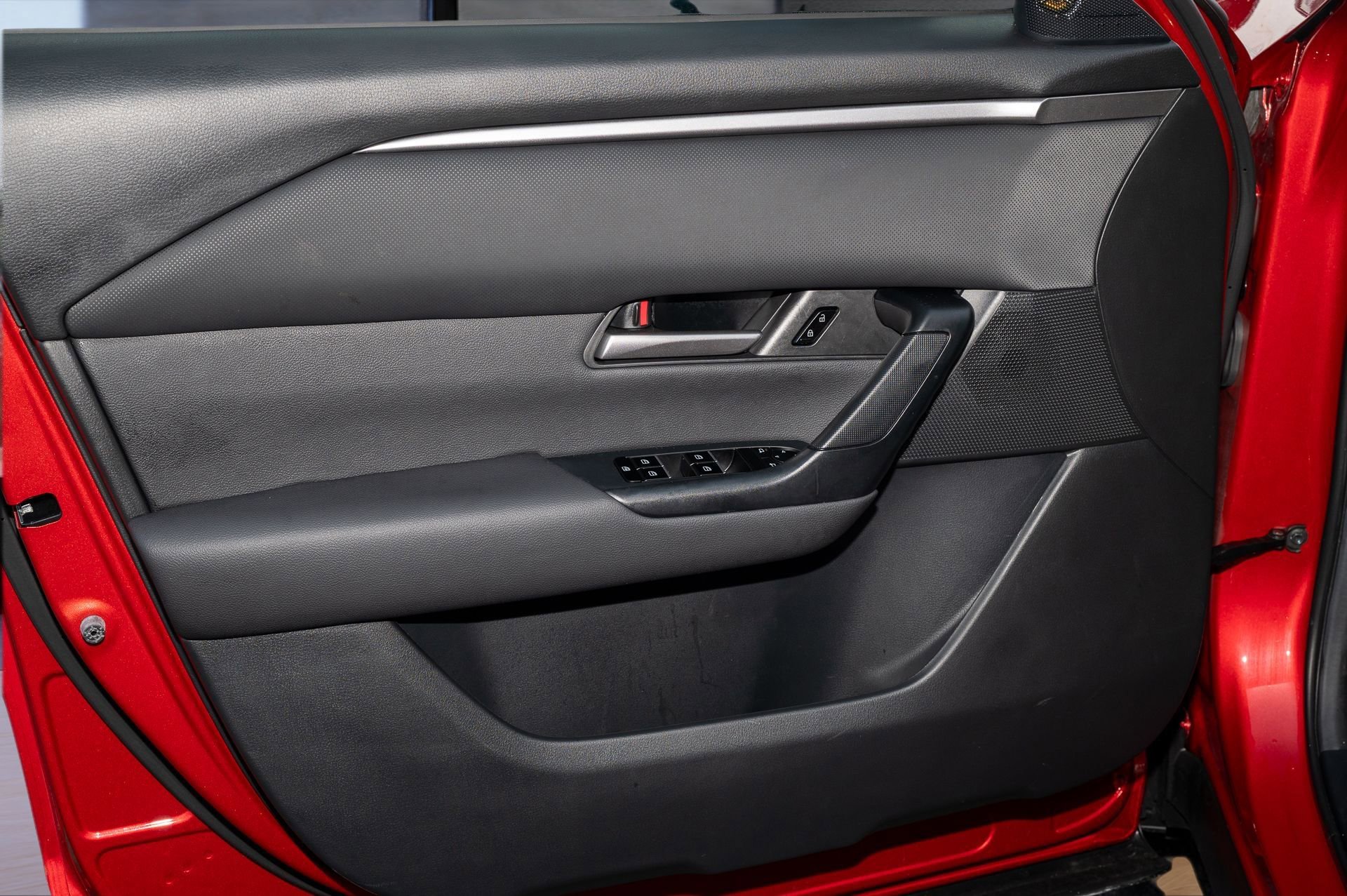 Used 2025 MAZDA CX-50 AWD 2.5 S w/ Weather Package image 15