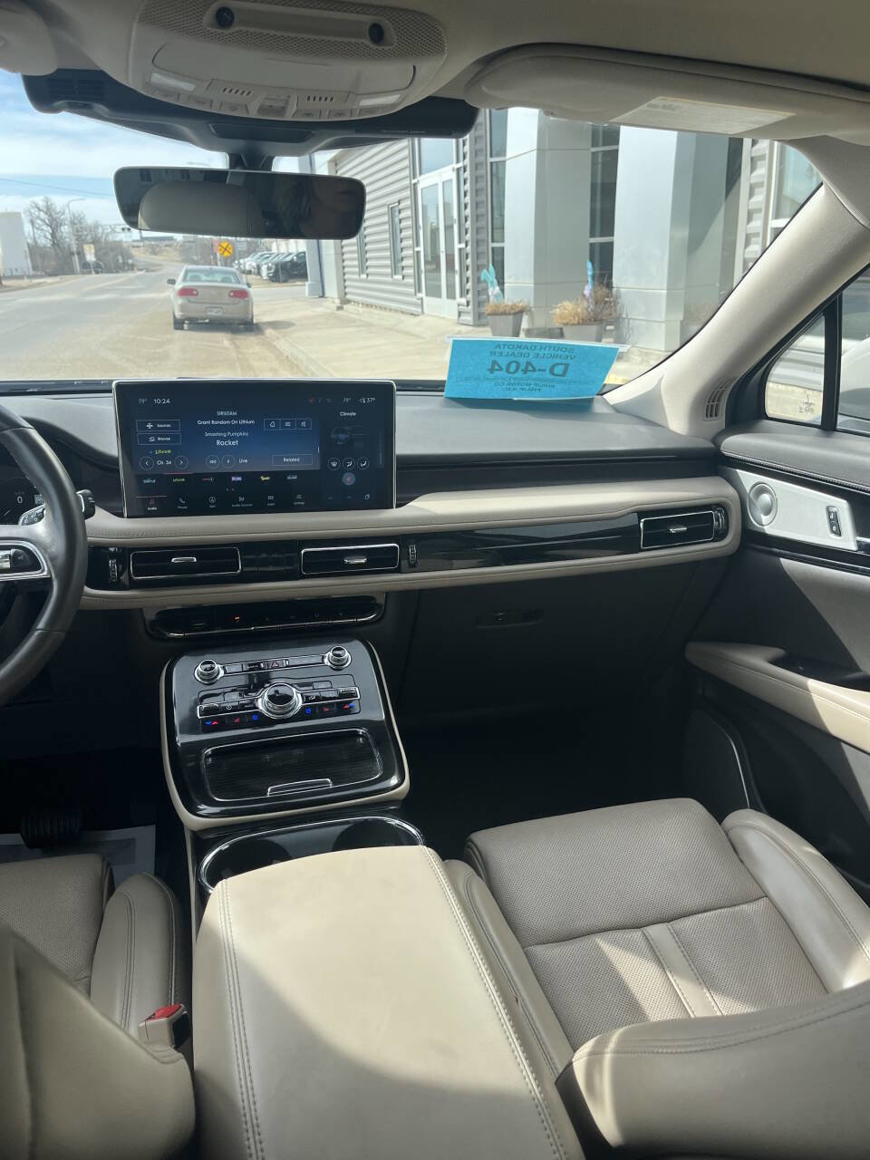 Used 2022 Lincoln Nautilus Reserve w/ Equipment Group 202A image 11