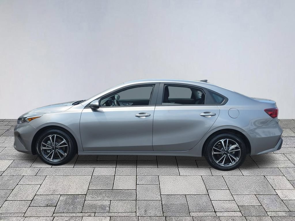 Used 2024 Kia Forte LXS FWD image 4