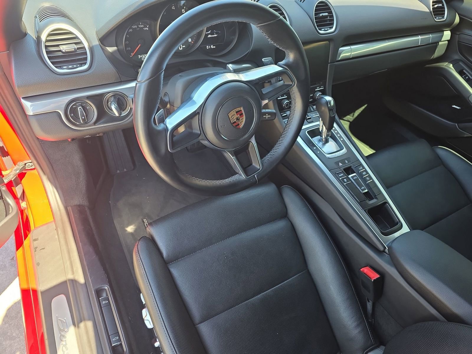 Used 2019 Porsche 718 Boxster image 4