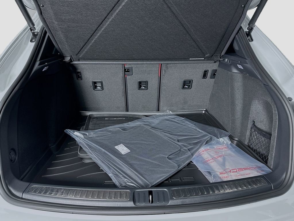 New 2026 Porsche Macan S image 28