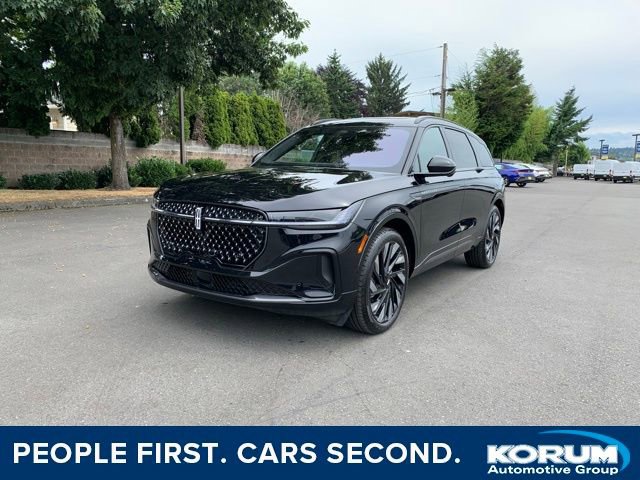 New 2025 Lincoln Nautilus Reserve image 1