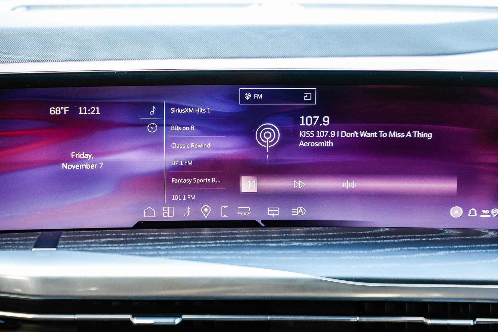 Used 2025 Cadillac Escalade Sport w/ Touring Package image 12