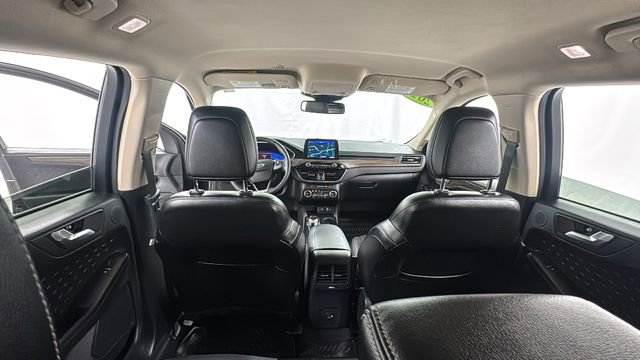 Used 2020 Ford Escape Titanium image 18