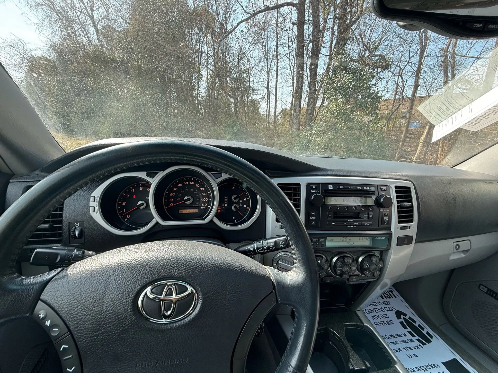 Used 2004 Toyota 4Runner Limited image 33