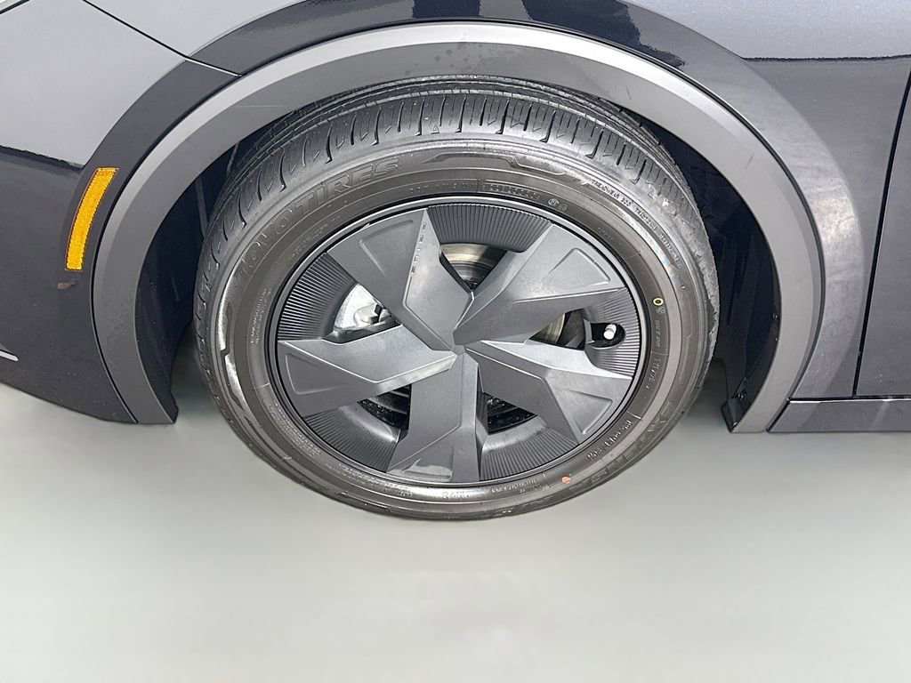 Used 2026 Toyota Prius LE FWD image 20
