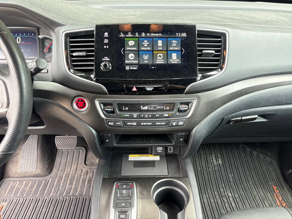 Used 2022 Honda Pilot TrailSport image 22