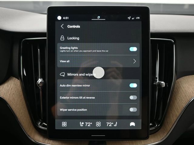 New 2026 Volvo XC60 B5 Plus w/ Protection Package Premier image 18