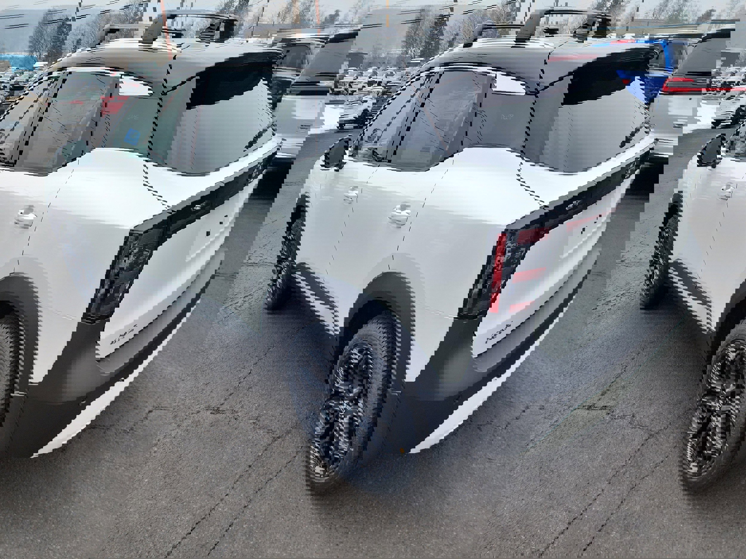 New 2026 Nissan Kicks SR image 6