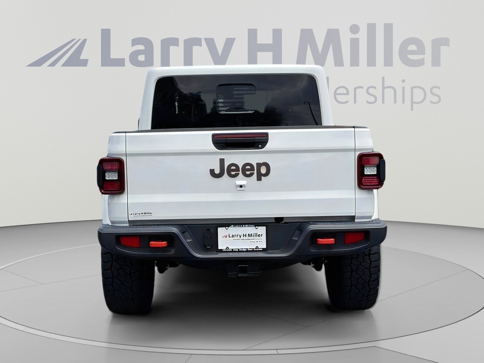 Certified 2025 Jeep Gladiator Mojave w/ Convenience Group AWD/4WD image 5