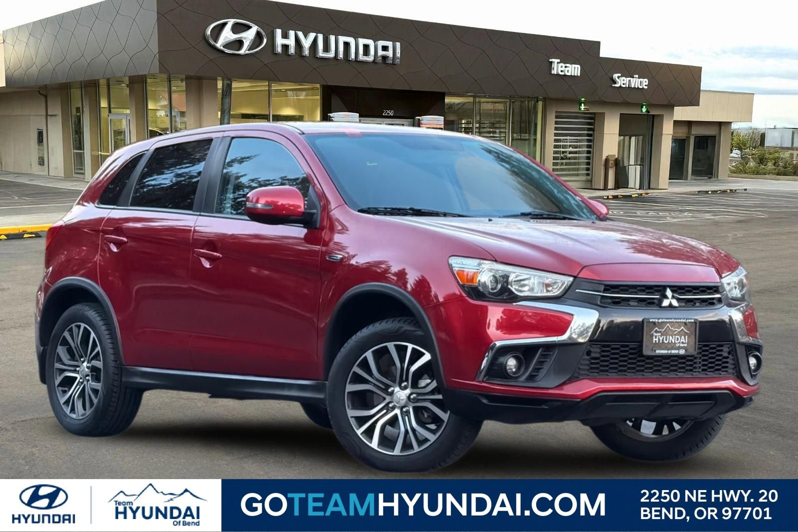 Used 2019 Mitsubishi Outlander Sport ES FWD image 1