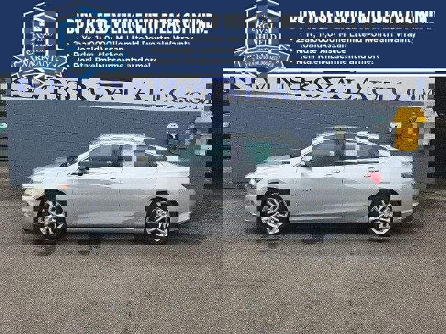 Used 2017 Chevrolet Malibu LT w/ Leather Package image 1