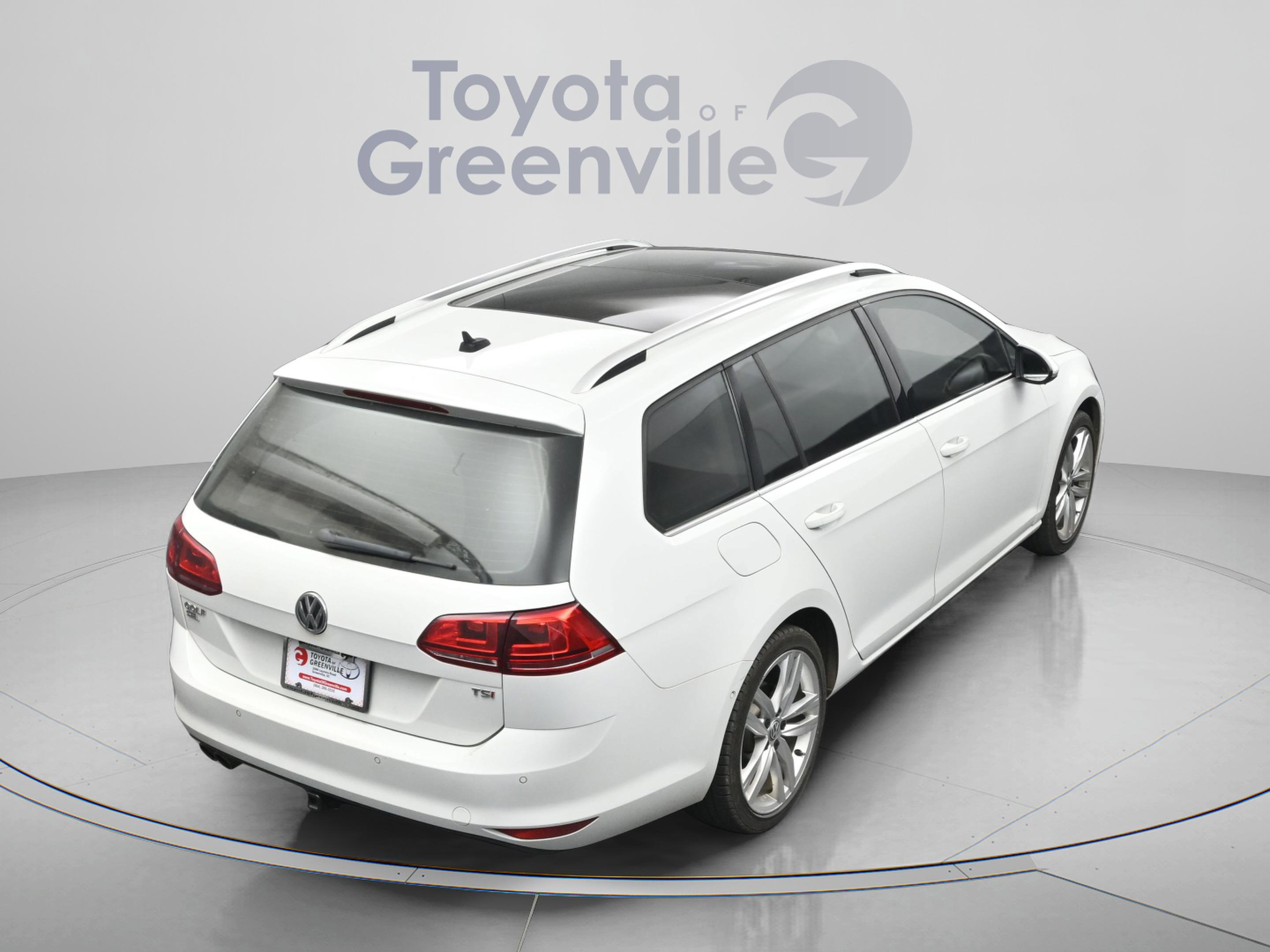 Used 2016 Volkswagen Golf SEL w/ Lighting Package (SEL) FWD image 15