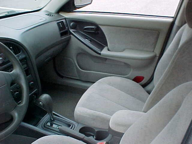 Used 2005 Hyundai Elantra GLS image 18