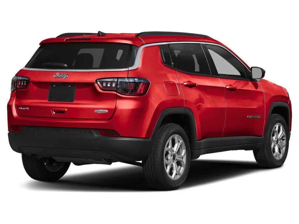Used 2025 Jeep Compass Limited AWD/4WD image 34