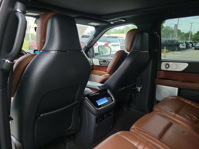 Certified 2022 Lincoln Navigator Reserve RWD image 12
