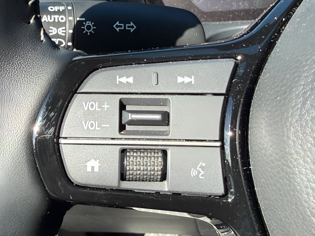 Used 2026 Honda HR-V EX-L image 16