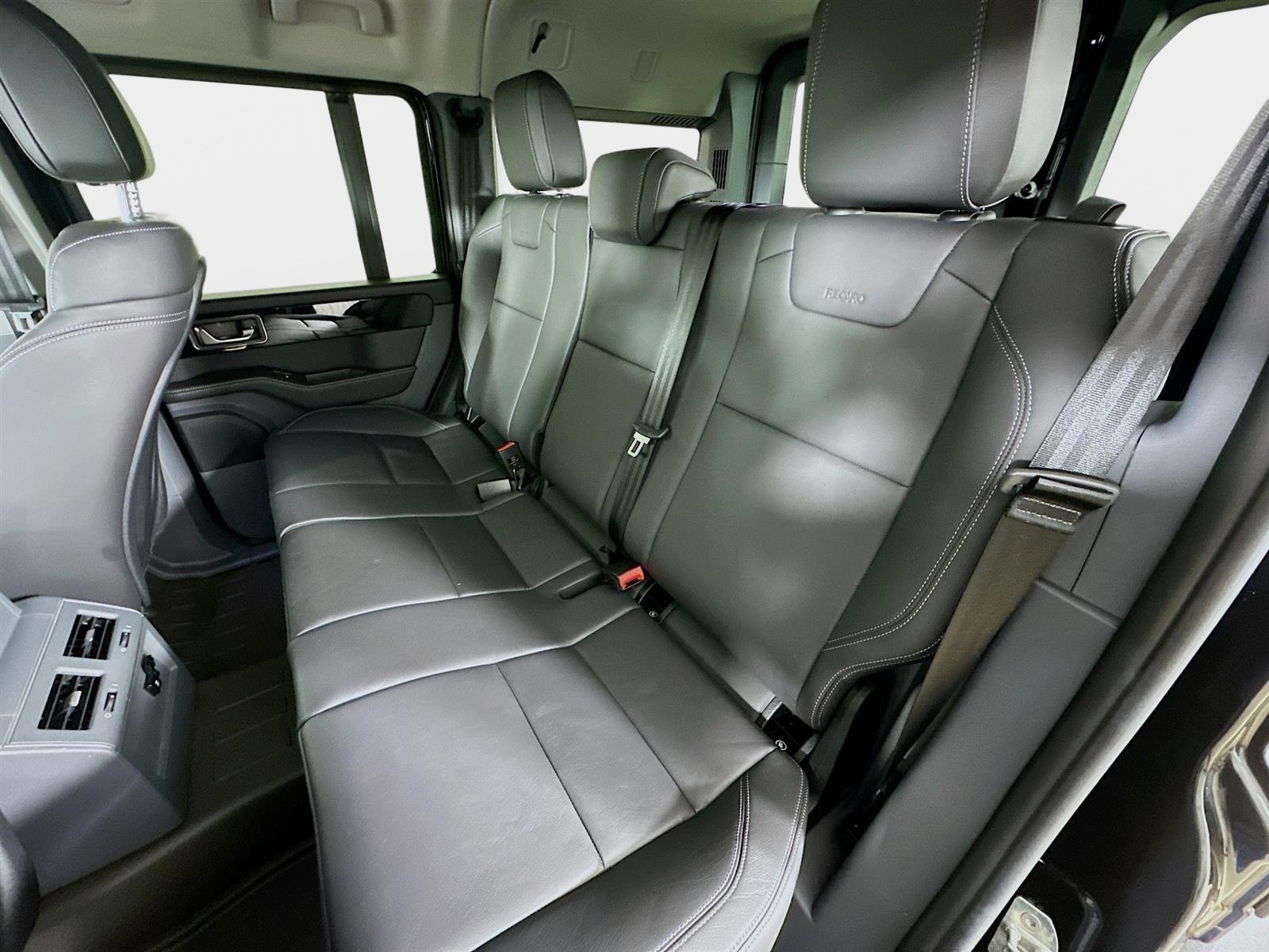 Used 2024 INEOS Grenadier AWD/4WD image 37